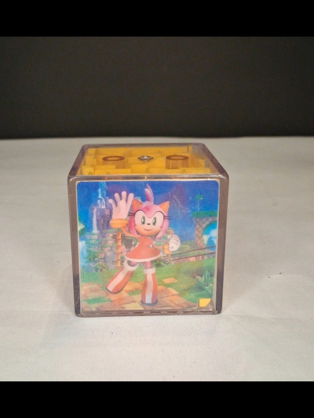 2023 Burger King Kid's Toy Sonic the Hedgehog Amy Rose Puzzle Maze Cube Game